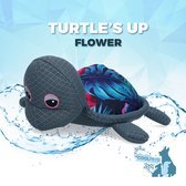 CoolPets Turtle’s Up – Verkoelend hondenspeeltje – Hondenspeelgoed met pieper – Drijft op water – 9x35x21 cm - Bloemen print