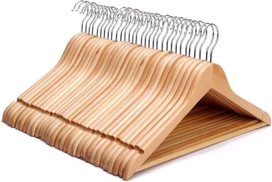StorageWorks Houten Kledinghangers 20 stuks, Stevige Natuurlijke Houten Kledinghangers met Schouderinkepingen, Garderobehangers voor Volwassen Jassen, Pakken en Broeken, Natuurlijke Houten Kleur