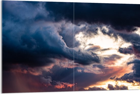 Acrylglas - Donkere Wolken bij Zonsondergang - 120x80 cm Foto op Acrylglas (Met Ophangsysteem)