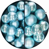 Kerstballen set - 28x stuks - 4 en 6 cm - ijsblauw - kunststof - boomversiering