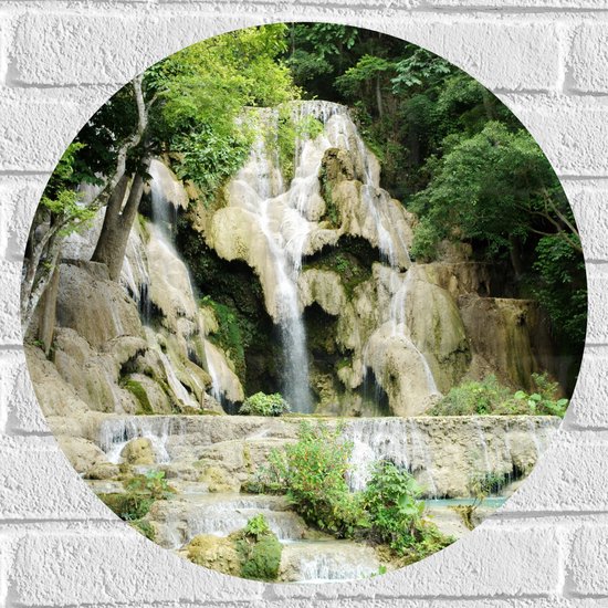 Muursticker Cirkel - Beekje - Water - Waterval - Bomen - Planten - Kleuren - Natuur - 50x50 cm Foto op Muursticker