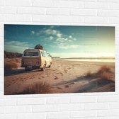 Muursticker - Camper op Strand - 105x70 cm Foto op Muursticker