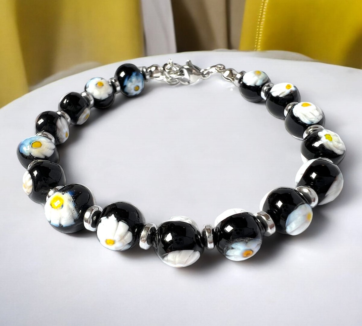 Corte Murrina - Murano glas armband - 'San Remo' Nero - Zwart - Wit - Gebloemd - 21cm - Exclusief bij Bella Murano