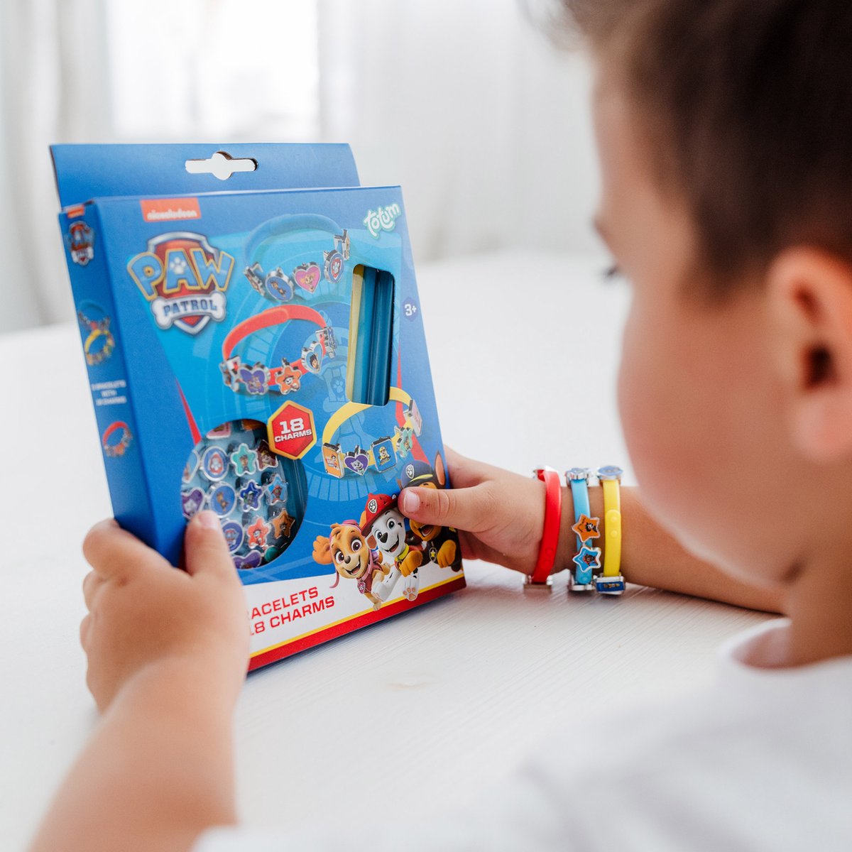 PAW Patrol speelgoed - 3 schuif armbandjes maken met 18 bedels Totum knutselset sieraden - junior meisjes en jongens vanaf 3 jaar — afbeelding 2