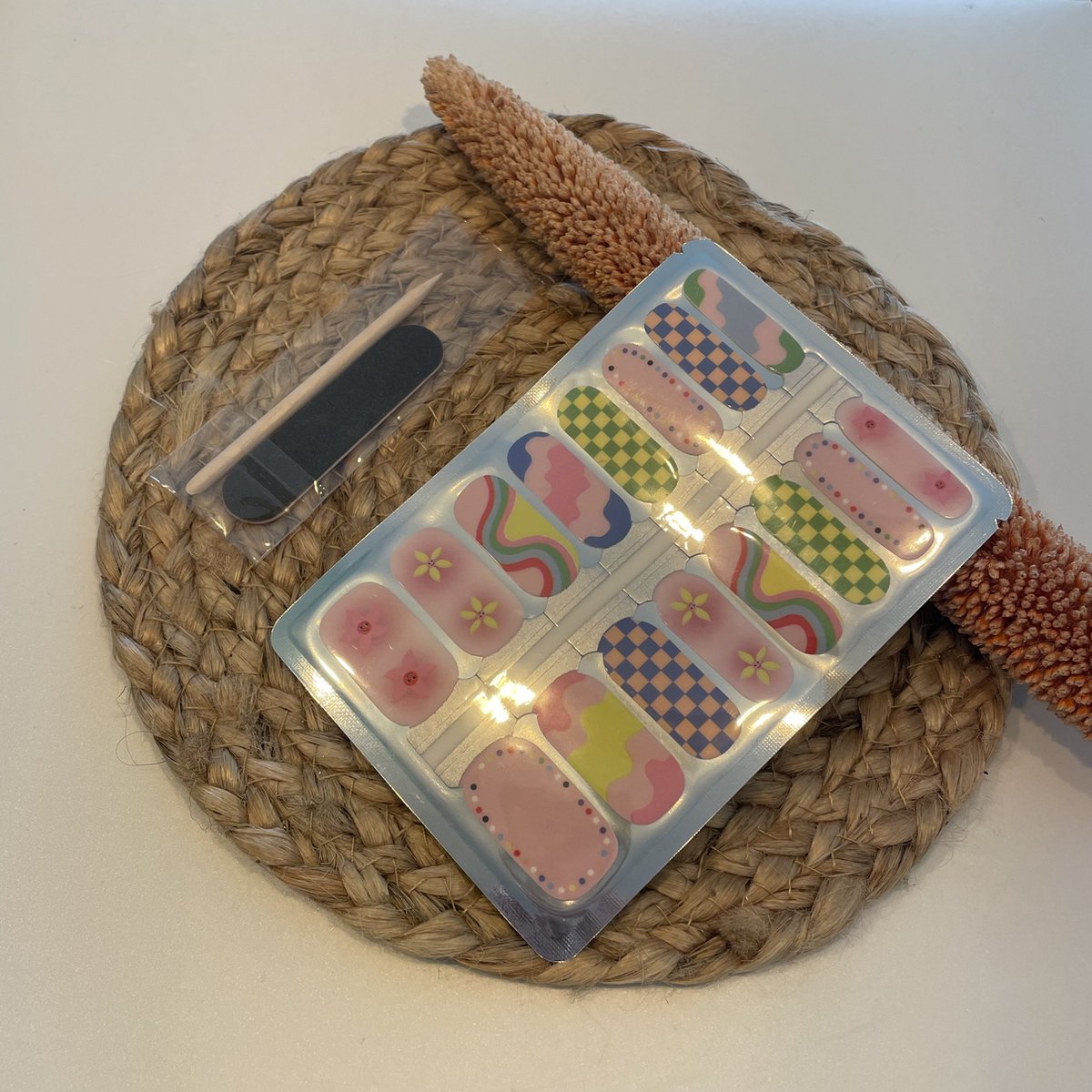 NailWrapz - Happy Nails - Nagel wraps - nagelstickers- geen UV lamp nodig - Thuis manicure