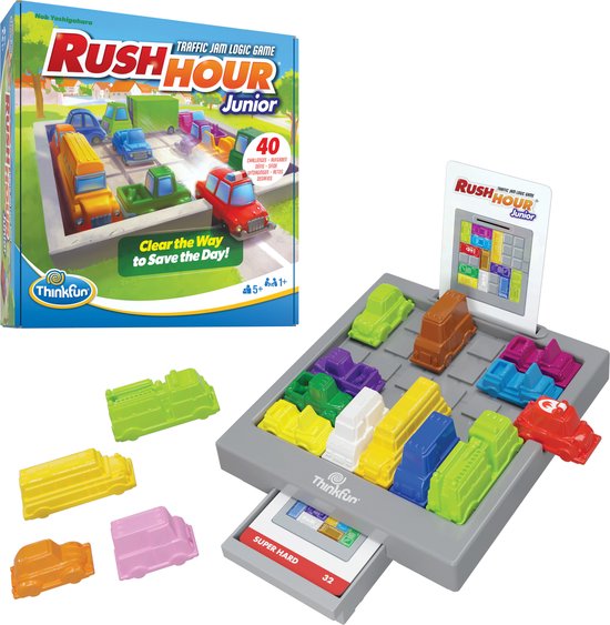 Rush Hour Junior spel met het speelbord, auto's, vrachtwagens en puzzelkaarten.