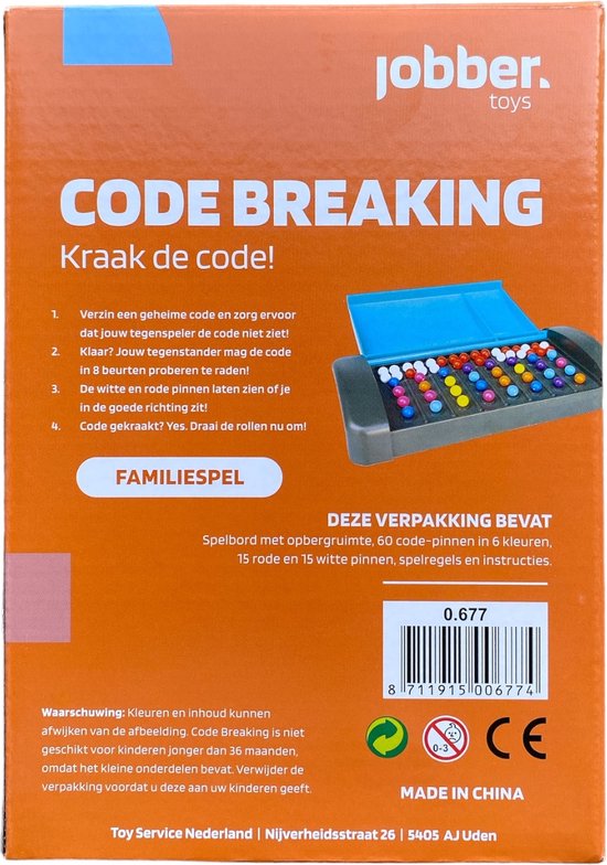 De oranje verpakking van het spel 'Code Breaking' met een afbeelding van de speeltafel, spelregels en waarschuwingen. "CODE BREAKING Kraak de code!"