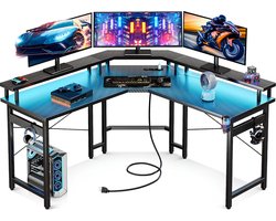 Lugia Hoekbureau - Gaming Bureau - L-Vormig 130cm x 78cm x 48cm - Bureau - Led Verlichtingen - Krasbestendig - Monitor Stand - Stopcontact - Gaming Desk - Game Bureau