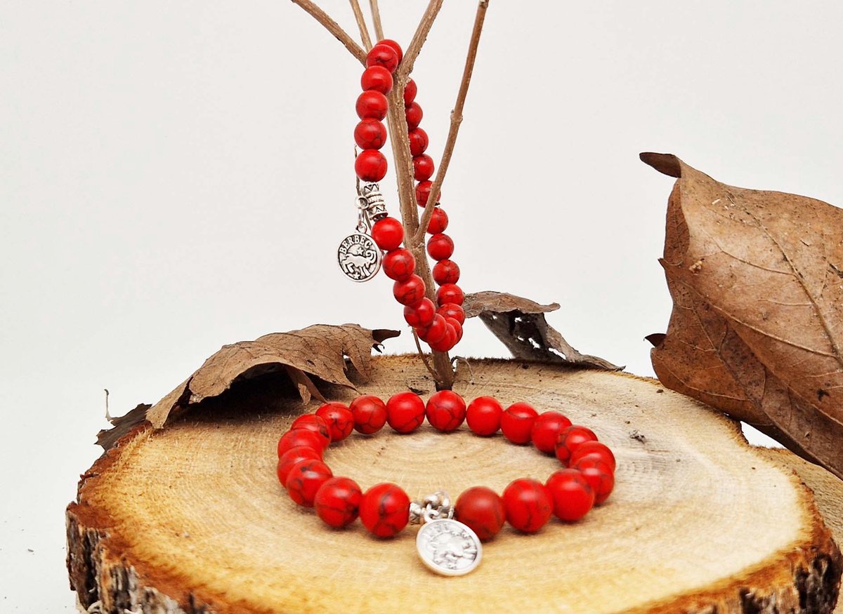 Handgemaakte natuursteen Geluksarmband met hanger "Astrologische Symbolen " Rode howliet " -8 mm diameter van de korrel- Diameter armband 20 cm - Kies je favoriete Astrologische Symbolen - Een mooi cadeau voor familie en vrienden