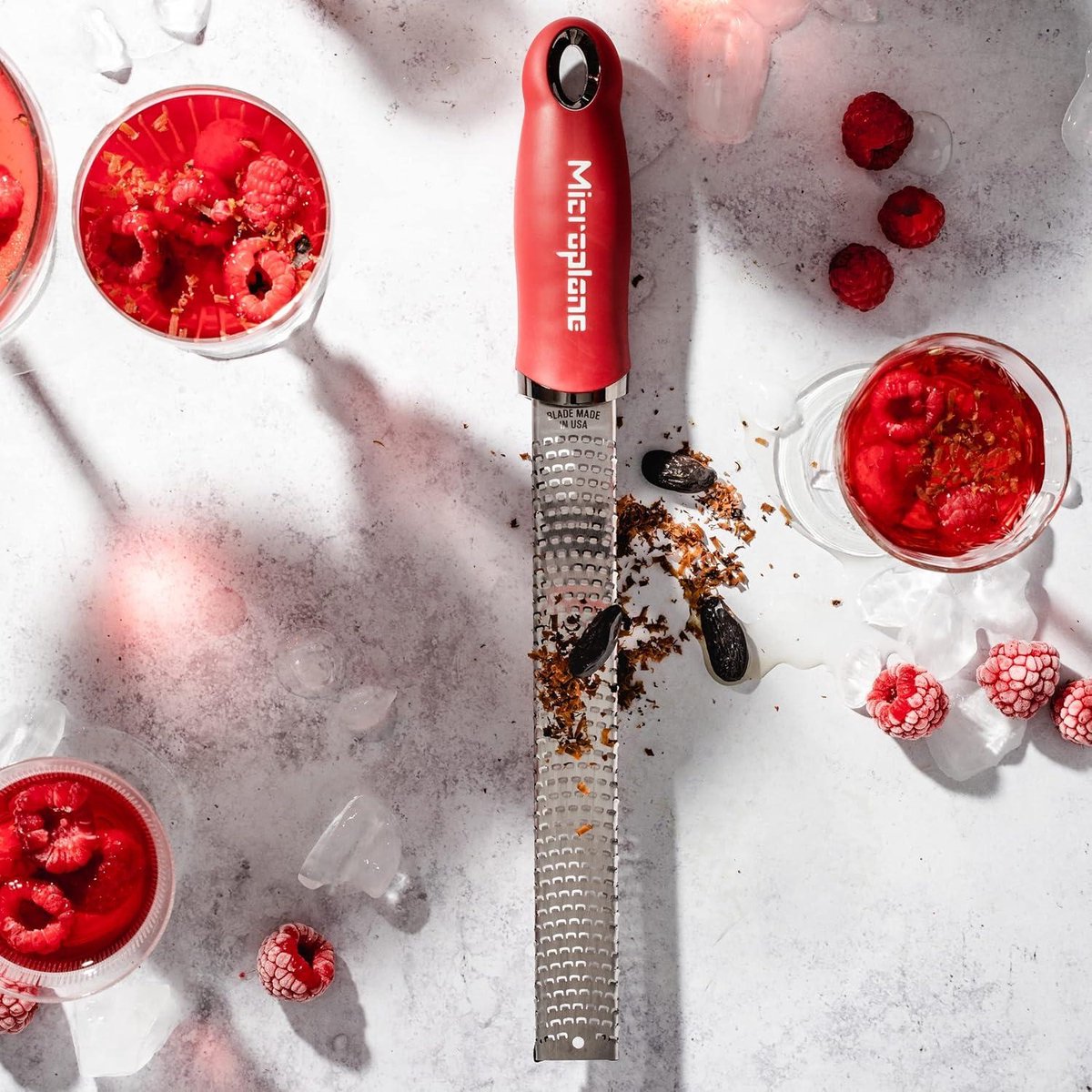 Zester rasp voor citrusvruchten harde kaas gember chocolade nootmuskaat en truffel