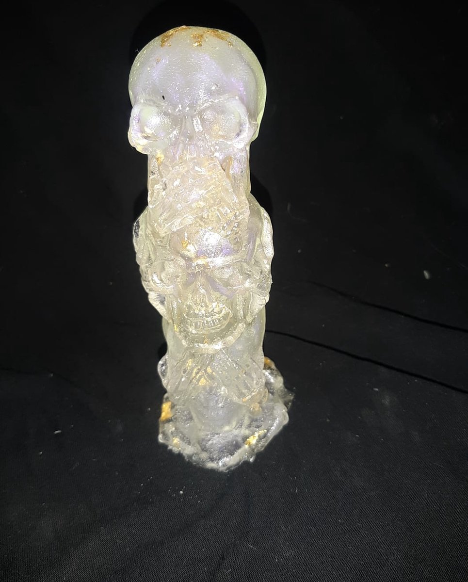 starwolf, lampje, totem skulls, horen zien en zwijgen, wit, geschenk