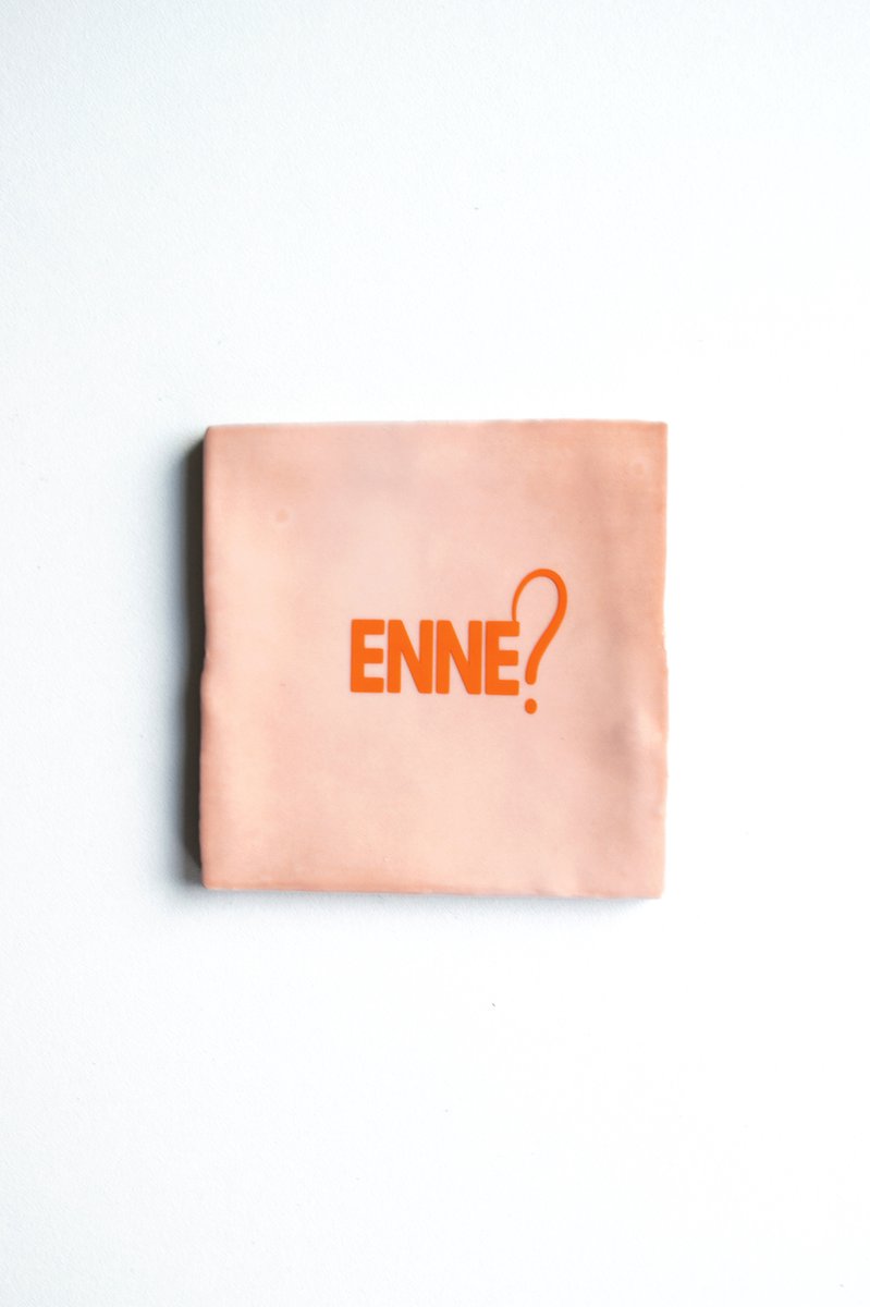 De BitterBoel Tekst tegel - ENNE - Cadeau - BitterBoel - Roze- Oranje Keramiek Roze - Oranje