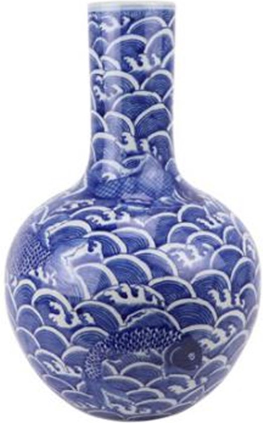 Grote blauwwitte Chinese vaas met handgeschilderde koi vissen en golven.
