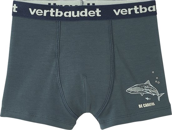 Donkergroene jongensboxershort met haai print en tekst 'Be Careful'.