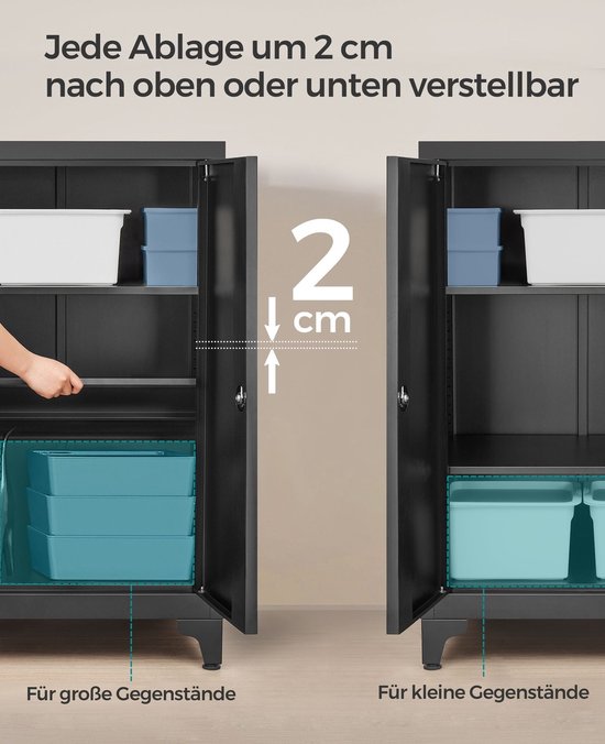 Zwarte metalen kast met verstelbare planken, ideaal voor grote en kleine spullen.