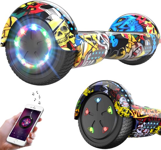 Hoverboard met opvallend graffiti-design en gloeiende LED-wielen. Telefoon toont muziekapp.