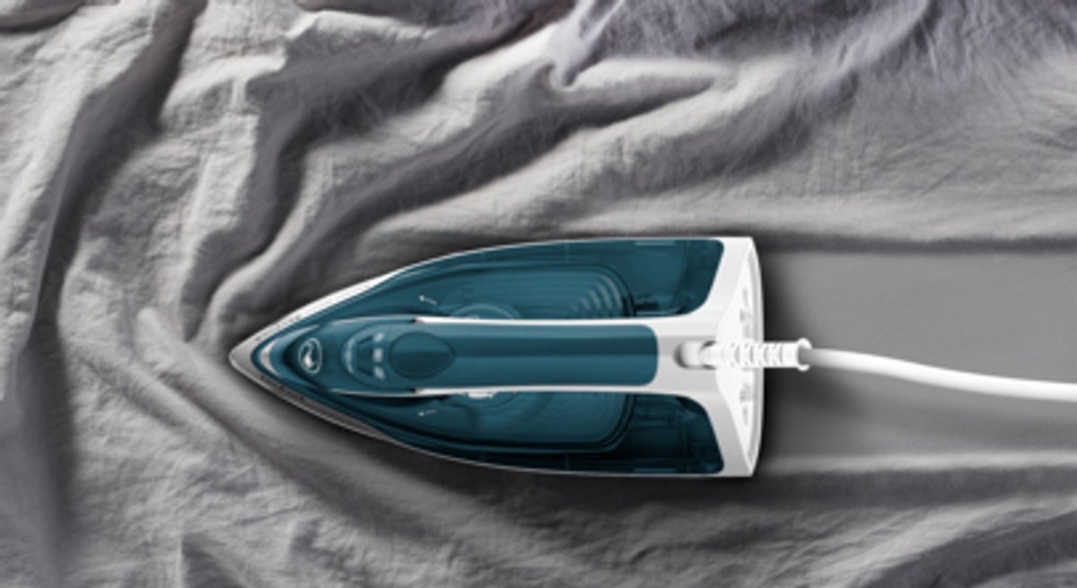 Tefal FV2846 Express Steam Iron, 2400W, 40 g/min Cont. Steam Boost, 180 g/min Steam Boost, Ceramic soleplate, vertical steaming, easy refill