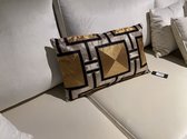 Cushion graphic gold 60*35