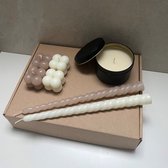 Flowery giftbox - Handgemaakte kaarsen - Pioenroos kaarsen  - Rozen kaars - gouden kaarsen - cadeau - cadeaubox - verjaardagscadeau