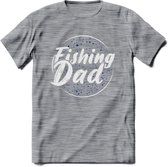 Fishing Dad - Vissen T-Shirt | Blauw | Grappig Verjaardag Vis Hobby Cadeau Shirt | Dames - Heren - Unisex | Tshirt Hengelsport Kleding Kado - Donker Grijs - Gemaleerd - XL