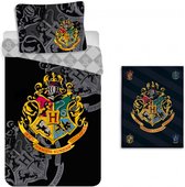 Harry Potter Dekbedovertrek- Katoen- 1persoons- 140x200- Dekbed Hogwarts Logo -Zwart, incl.  Fleecedeken Harry Potter- 110 x 140.