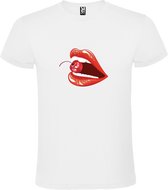 Wit t-shirt met Rode Glanzende mond met Kers groot size S