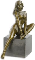Een Erotisch Bronzen Beeld Vrouwelijk Naakt 13x11x20 cm