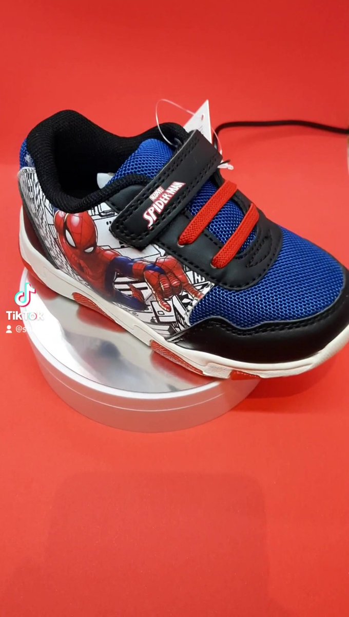Leomil Spiderman Lichtgevende schoenen jongens Spiderman schoenen kinderen 31, Ideaal voor school en vrije tijd, Zwart