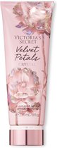 Victoria's Secret - Pomegranate & Lotus Natural Beauty - Body Mist 250 ml