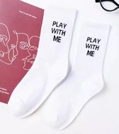 Elastische witte hoge sokken met grappige / spicy tekst. Play with me. Maat 35 - 43