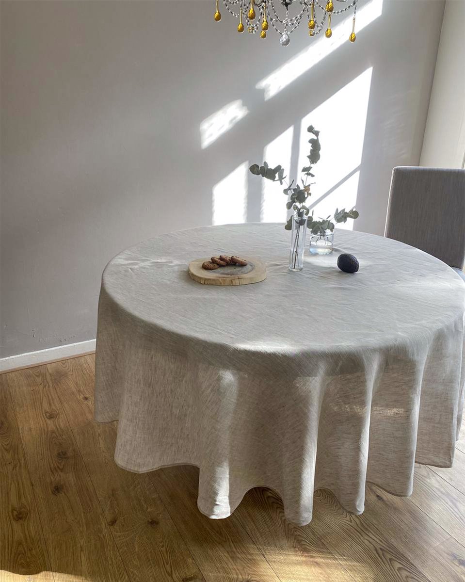 VANLINNEN - Linen round Flax tablecloth - natural 100% linen - diameter 218cm - natuurlijk linnen tafelkleed