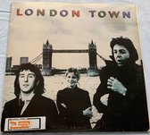 Wings - London Town (1978) LP is in Nieuwstaat
