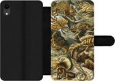 Bookcase Geschikt voor iPhone XR telefoonhoesje - Lacertilia - Oude meesters - Kunst - Met vakjes - Wallet case met magneetsluiting