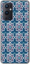 Geschikt voor OnePlus 9 Pro hoesje - Een Marokkaanse Mozaïek tegelpatroon waar de kleur blauw vooral is gebruikt - Siliconen Telefoonhoesje