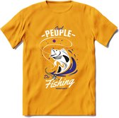 Cool People Do Fishing - Vissen T-Shirt | Donker Blauw | Grappig Verjaardag Vis Hobby Cadeau Shirt | Dames - Heren - Unisex | Tshirt Hengelsport Kleding Kado - Geel - S