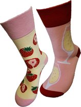 Verjaardag cadeau - Champagne Sokken -Proseco Sokken - Aardbei - Valentijn cadeautje vrouw - Mismatch Sokken - Leuke sokken - Vrolijke sokken - Luckyday Socks - Sokken met tekst -