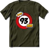 93 Jaar Hoera Verkeersbord T-Shirt | Grappig Verjaardag Cadeau | Dames - Heren | - Leger Groen - S