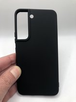 Siliconen back cover case -Geschikt voor Samsung Galaxy S22 - TPU hoesje Zwart - Camera en Lens Bescherming Siliconen hoesje (Past Alleen S22)