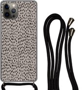 Coque avec cordon iPhone 13 Pro - Pois - Marron - Zwart - Siliconen - Bandoulière - Coque arrière avec cordon - Coque pour téléphone avec cordon - Coque avec corde