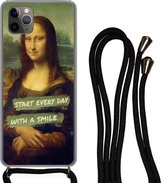 Hoesje met koord Geschikt voor iPhone 11 Pro Max - Mona Lisa - Quote - Da Vinci - Siliconen - Crossbody - Backcover met Koord - Telefoonhoesje met koord - Hoesje met touw