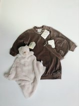 Kraampakket babycadeau L | geboorte | knuffel konijn | romper mutsje slab | zand | bijtring | borstel en kam