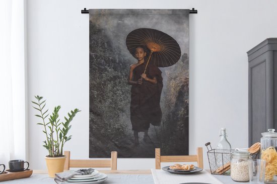 Wandkleed - Wanddoek - Portretfoto boeddhist uit het Boeddhisme - 90x135 cm - Wandtapijt
