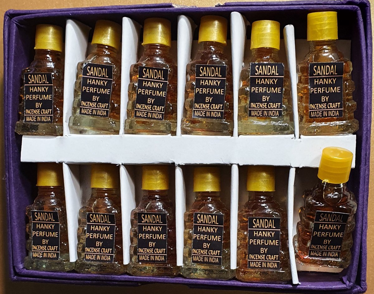 Goedkoopste Parfumolie - Sandalwood - Set 12 Flesjes á 5 ml - Te gebruiken op het lichaam als mede in de Waxinelichtbrander
