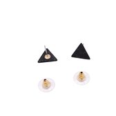 Fashionidea - Mooie zwarte oorbellen in de vorm van een driehoek de Black Triangle Earrings