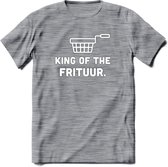 King Of The Frituur - Snack T-Shirt | Grappig Verjaardag Kleding Cadeau | Eten En Snoep Shirt | Dames - Heren - Unisex Tshirt | - Donker Grijs - Gemaleerd - XXL