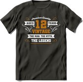 12 Jaar Legend T-Shirt | Goud - Wit | Grappig Verjaardag en Feest Cadeau Shirt | Dames - Heren - Unisex | Tshirt Kleding Kado | - Donker Grijs - 3XL