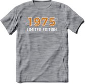 1975 Limited Edition T-Shirt | Goud - Zilver | Grappig Verjaardag en Feest Cadeau Shirt | Dames - Heren - Unisex | Tshirt Kleding Kado | - Donker Grijs - Gemaleerd - XXL