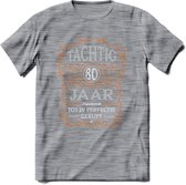 80 Jaar Legendarisch Gerijpt T-Shirt | Oranje - Grijs | Grappig Verjaardag en Feest Cadeau Shirt | Dames - Heren - Unisex | Tshirt Kleding Kado | - Donker Grijs - Gemaleerd - S