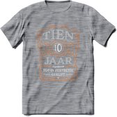 10 Jaar Legendarisch Gerijpt T-Shirt | Oranje - Grijs | Grappig Verjaardag en Feest Cadeau Shirt | Dames - Heren - Unisex | Tshirt Kleding Kado | - Donker Grijs - Gemaleerd - M