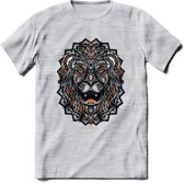 Leeuw - Dieren Mandala T-Shirt | Oranje | Grappig Verjaardag Zentangle Dierenkop Cadeau Shirt | Dames - Heren - Unisex | Wildlife Tshirt Kleding Kado | - Licht Grijs - Gemaleerd -